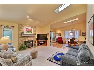 Photo #6: 949379 Listing