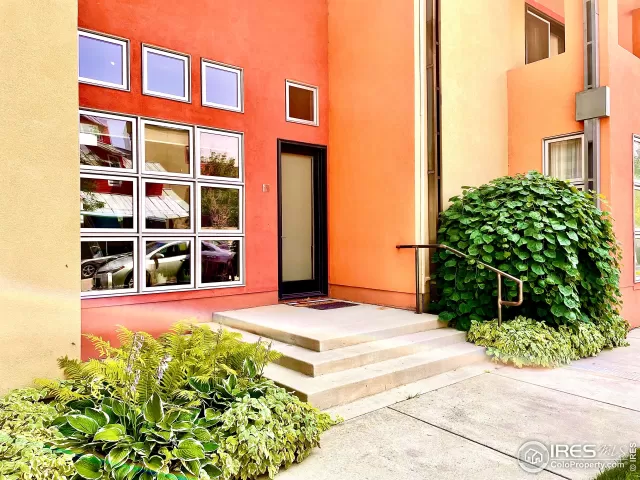 MLS: 949396 Condo For Sale