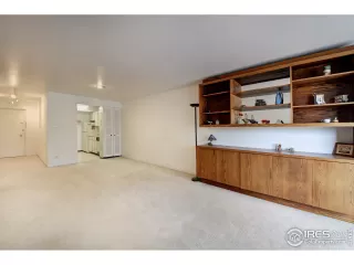 Photo #6: 949408 Listing 