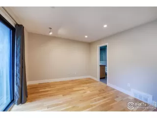 Photo #4: 949427 Listing