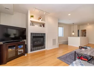 Photo #5: 949489 Listing