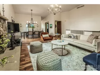 Photo #5: 949494 Listing