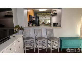 Photo #6: 949497 Listing