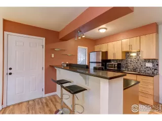 Photo #3: 949502 Listing