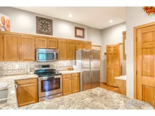 Photo #4: 949512 Listing