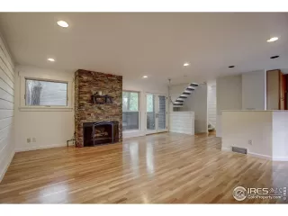 Photo #4: 949520 Listing 