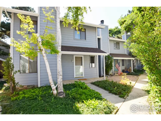 MLS: 949557 Condo For Sale