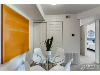 Photo #3: 949569 Listing