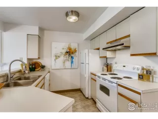 Photo #5: 949569 Listing