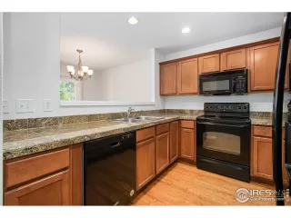 Photo #6: 949678 Listing