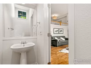 Photo #5: 949693 Listing