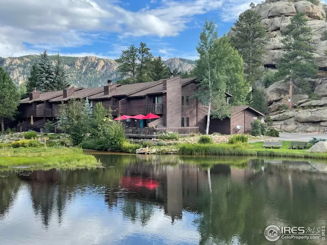 MLS: 949725 Condo For Sale