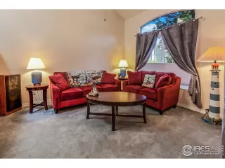 Photo #5: 949735 Listing