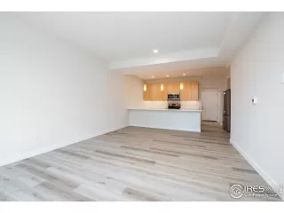 Photo #2: 949770 Listing