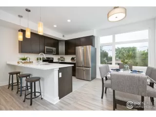 Photo #4: 949771 Listing