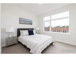 Photo #5: 949771 Listing