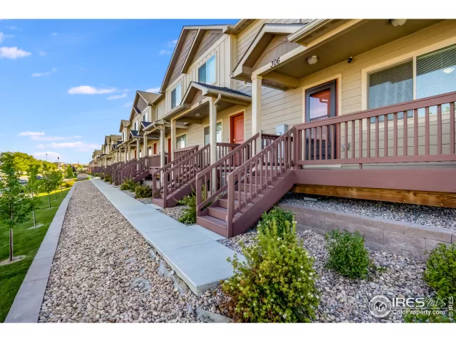 MLS: 949866 Condo For Sale