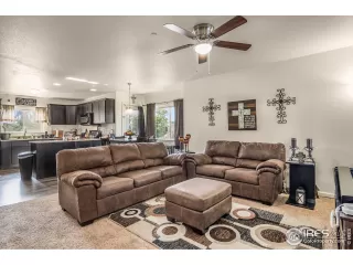 Photo #5: 949866 Listing