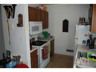 Photo #5: 949892 Listing