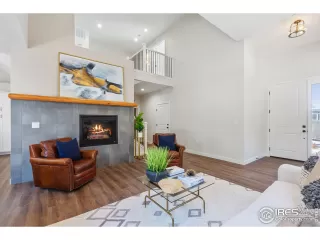 Photo #4: 949925 Listing