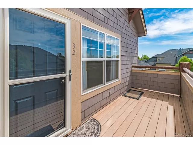 MLS: 9499388 Condo For Sale