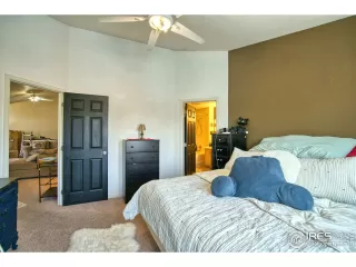 Photo #6: 949950 Listing