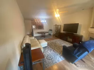 Photo #5: 949953 Listing