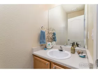 Photo #5: 949964 Listing