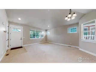 Photo #5: 949994 Listing