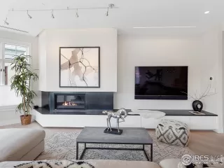 Photo #5: 950085 Listing