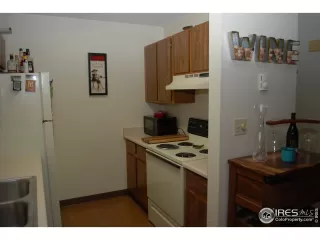 Photo #5: 950111 Listing 