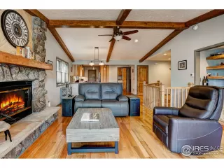 Photo #4: 950113 Listing 