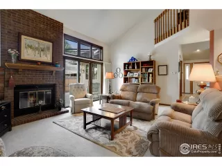 Photo #5: 950154 Listing