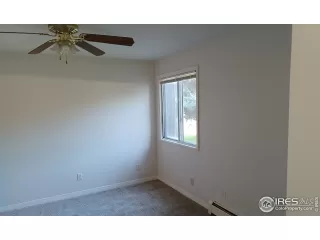 Photo #5: 950171 Listing