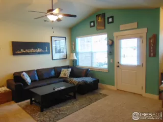 Photo #3: 950221 Listing