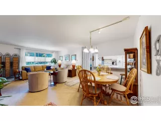 Photo #5: 950247 Listing
