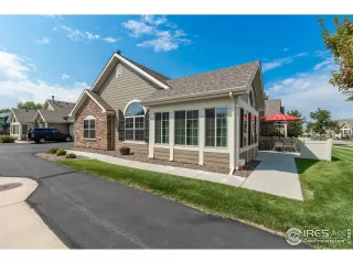 Photo #5: 950323 Listing