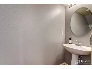 Photo #5: 950353 Listing