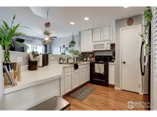 Photo #6: 950353 Listing