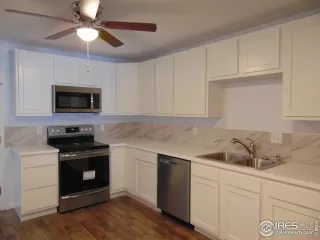 Photo #4: 950364 Listing
