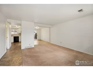 Photo #3: 950367 Listing 