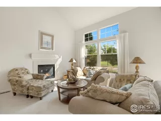 Photo #4: 950384 Listing