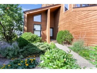 Photo #2: 950414 Listing