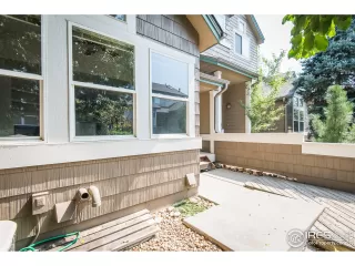 Photo #6: 950525 Listing