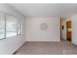 Photo #4: 950553 Listing