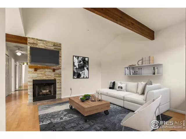 MLS: 950561 Condo For Sale