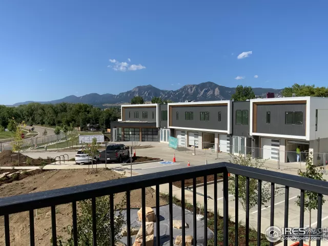 MLS: 950568 Condo For Sale