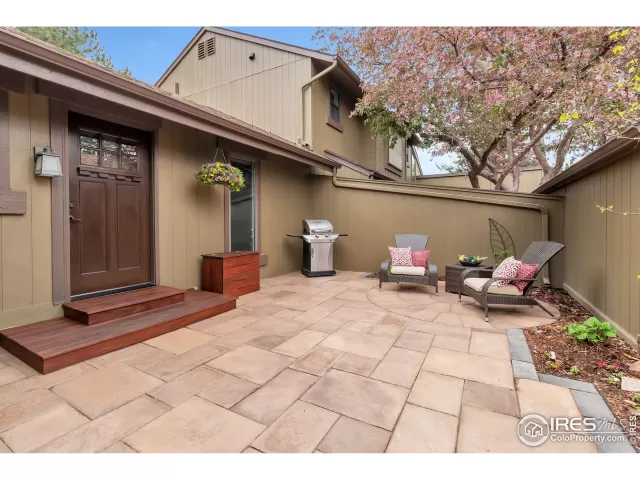 MLS: 950612 Condo For Sale