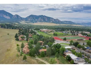 Photo #1: 950612 Listing