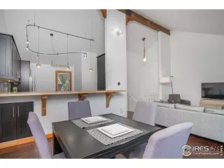 Photo #4: 950612 Listing